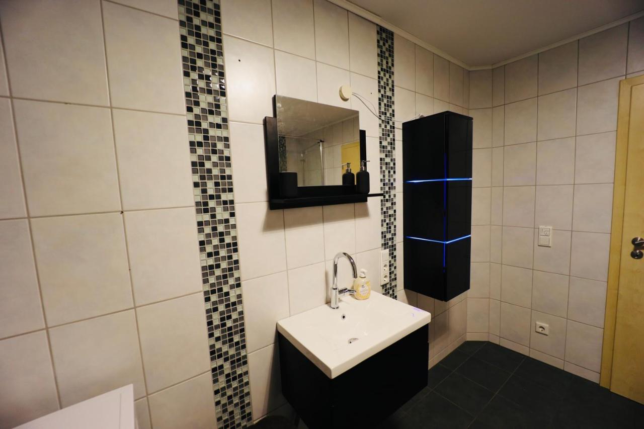 Generous Apartment I 7 Beds I 110 Sqm I Fast Internet Paderborn Eksteriør billede